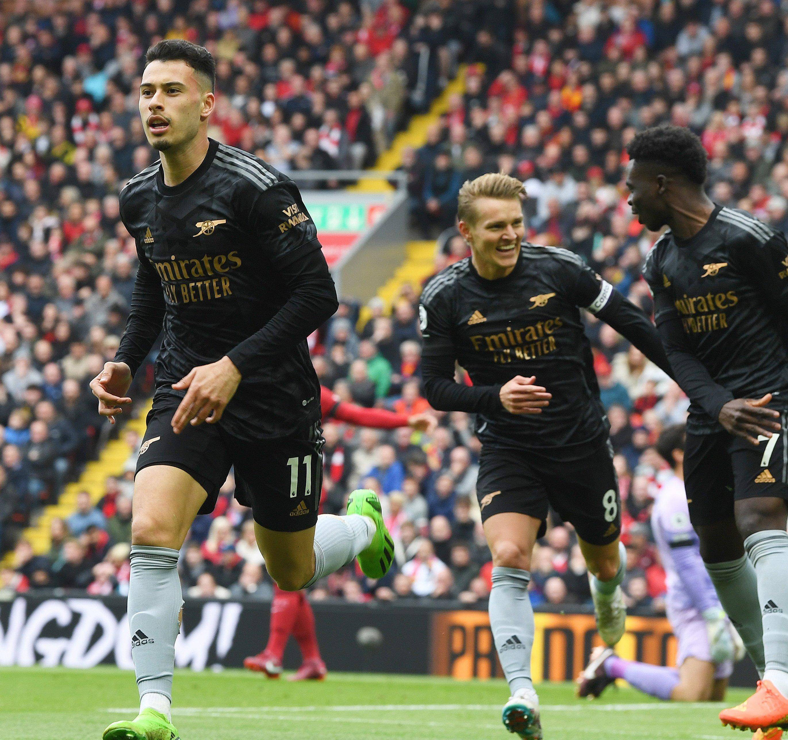 利物浦前锋菲尔米诺连续进球，破门如麻