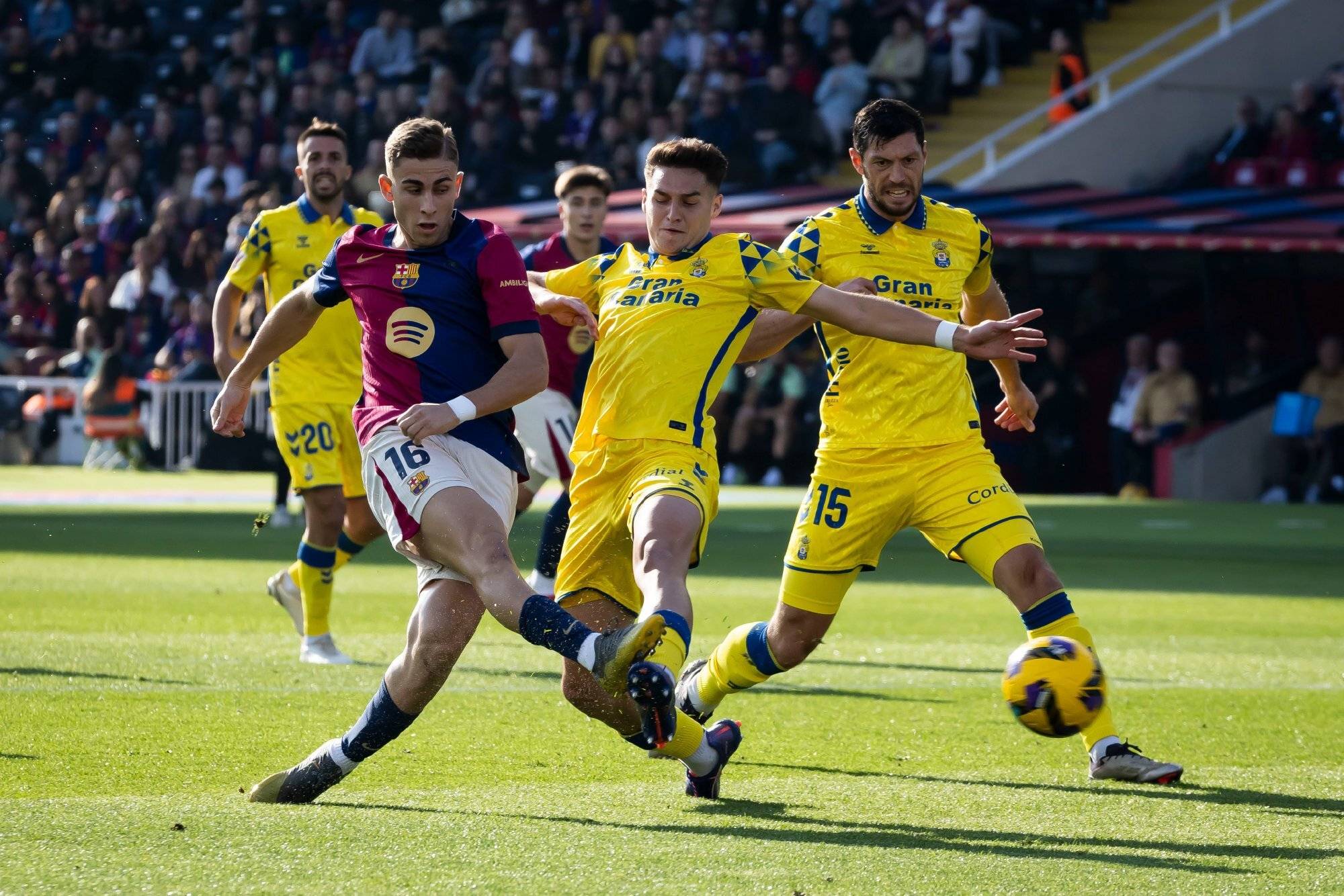 斯帕尔队在主场战平,保持不败纪录的简单介绍 斯帕尔队在主场战平,保持不败纪录的简单介绍