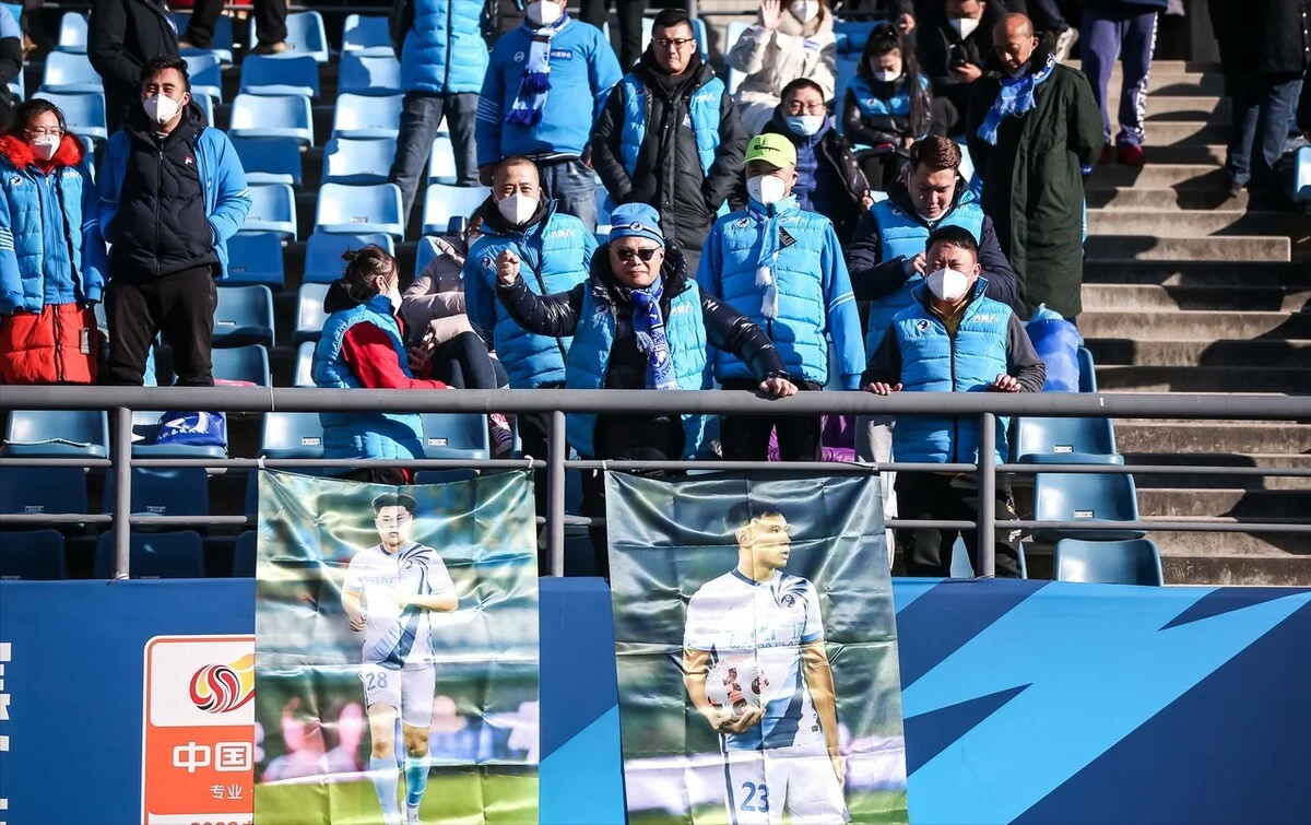 包含大连一方成功晋级，球队士气高昂备战下一场比赛的词条