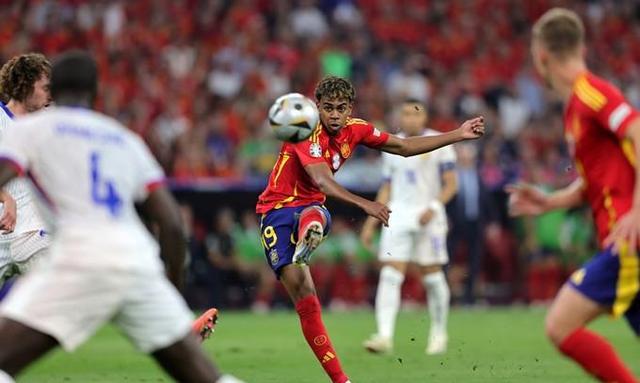 欧国联比赛：法国-胜德国晋级半决赛的简单介绍