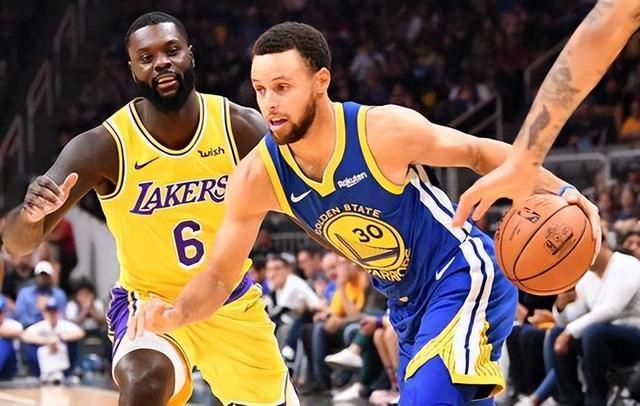 各国球队在国际篮球联赛中争夺胜利 各国球队在国际篮球联赛中争夺胜利