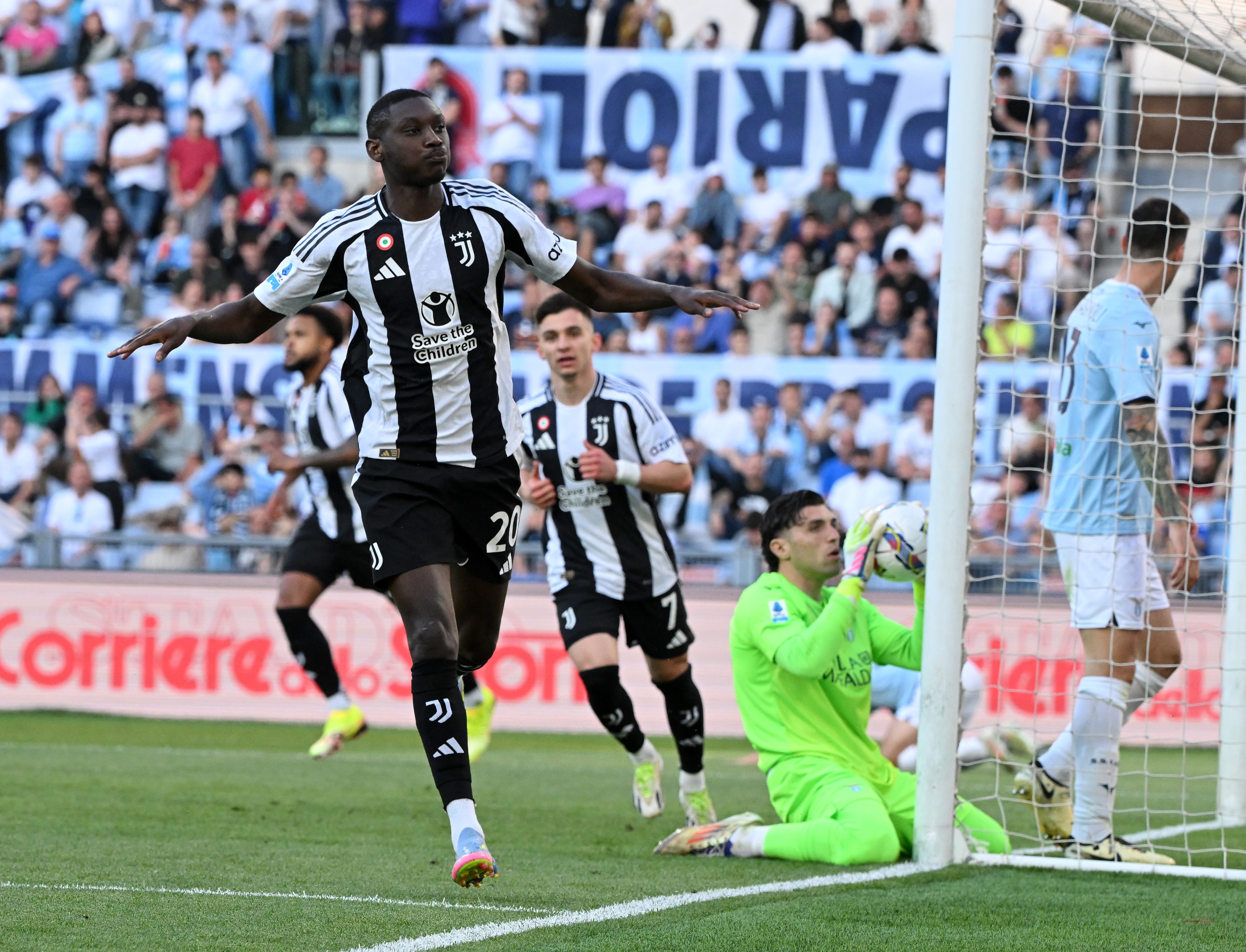 关于拉齐奥主场惨遭尤文图斯血洗，失分无缘的信息