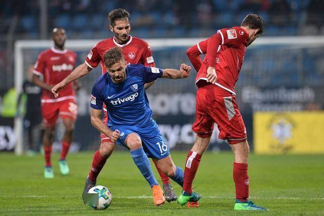 沙尔克在德国足球赛中取得胜利