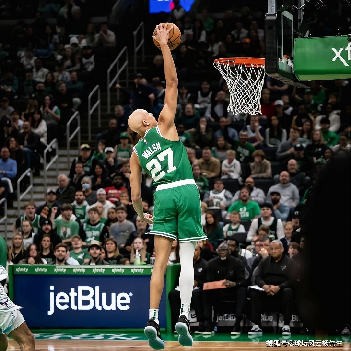 包含黄蜂大胜国王，格雷汉姆表现抢眼的词条