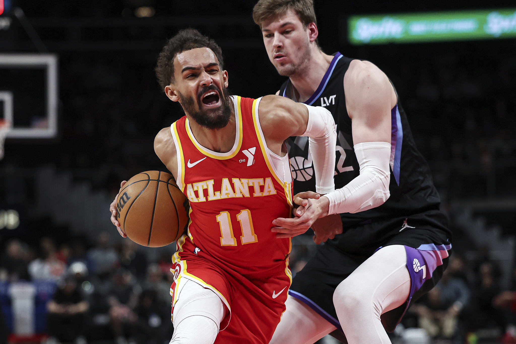 关于老鹰大胜民,特雷杨闪电表现横扫对手的信息 关于老鹰大胜民,特雷杨闪电表现横扫对手的信息