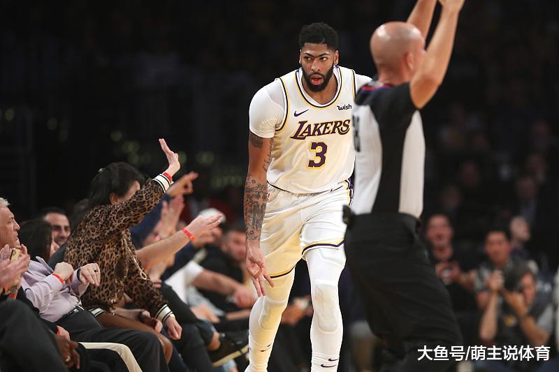 76人成功止住了湖人四连胜