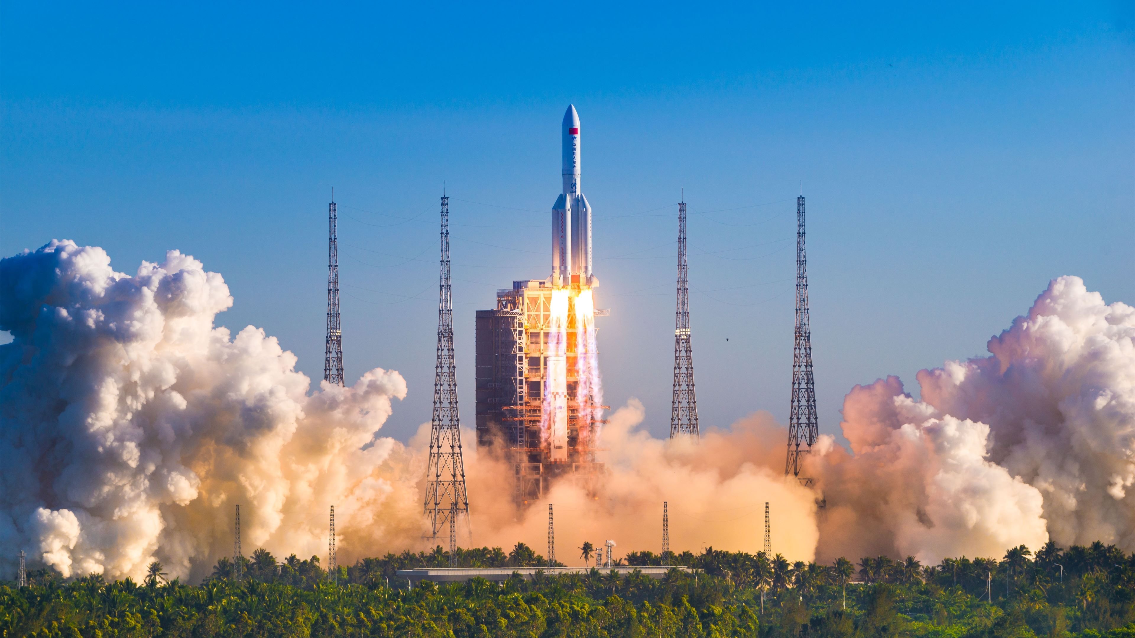 蓝白风暴席卷威斯特法伦，铁壁与利刃，巴斯托尼主宰比赛走向