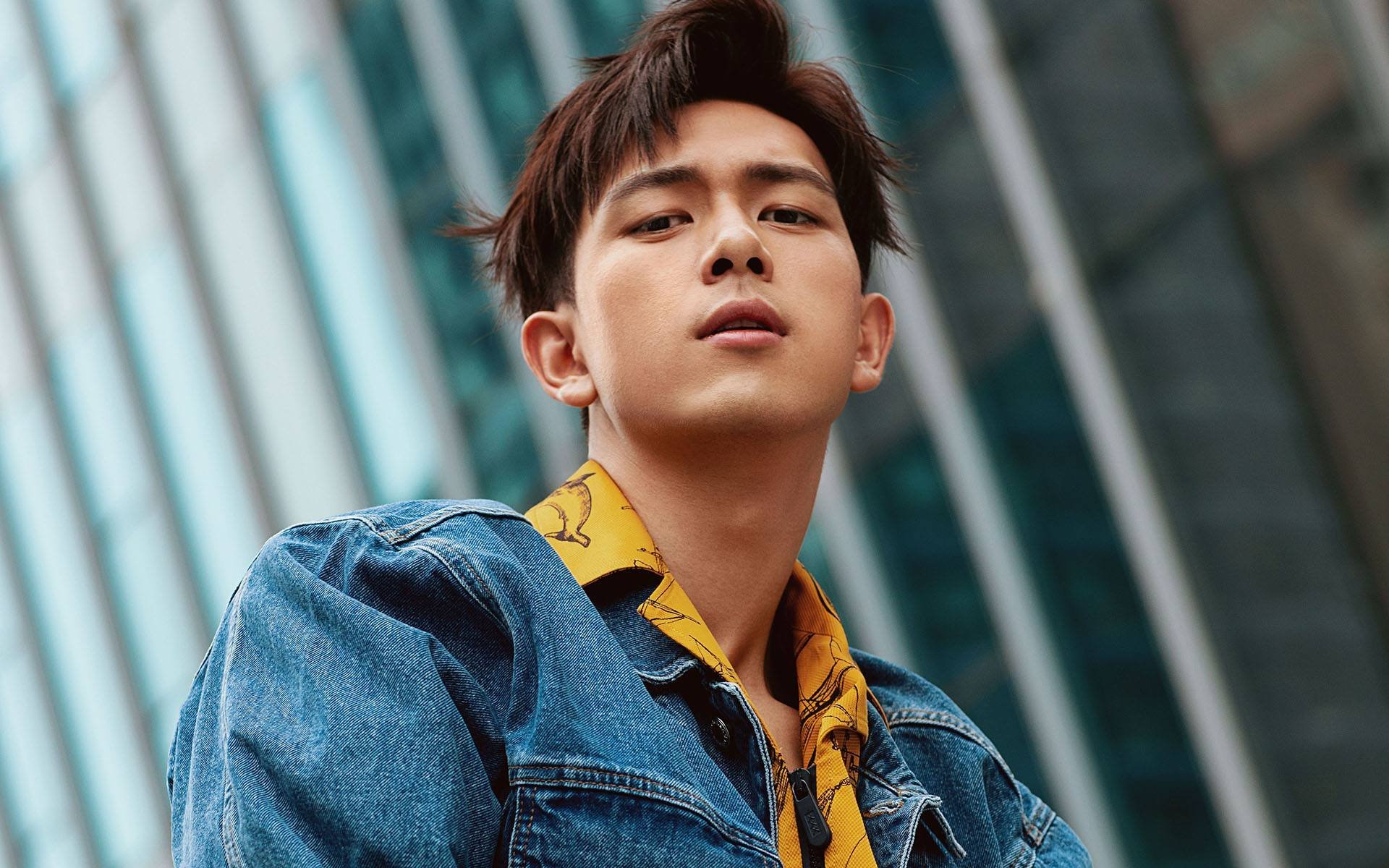 浴火重生！克莱极限三分手刃雄鹿，勇士王朝再现峥嵘