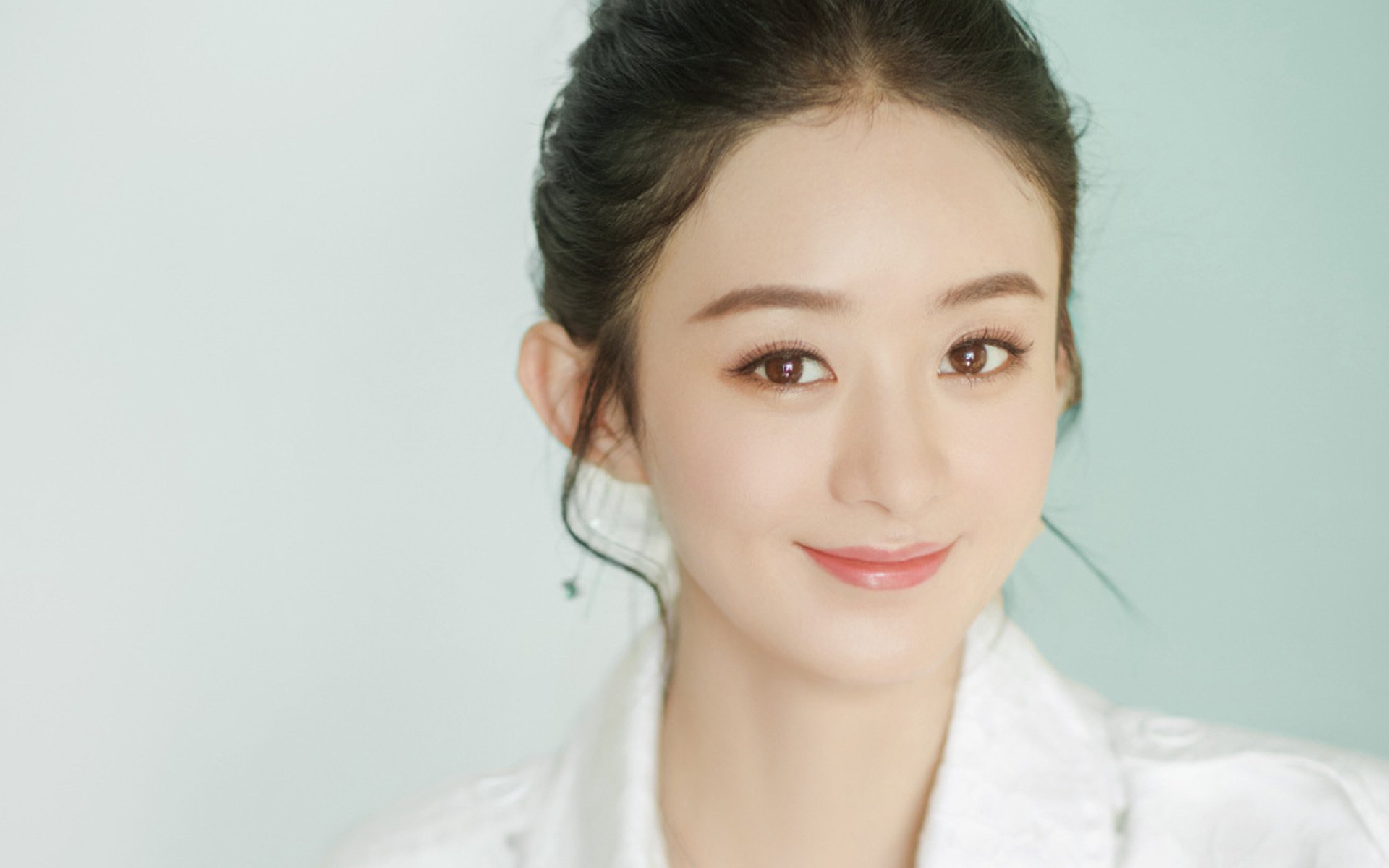 开云体育中国-双重火焰，当阿尔及利亚血脉强压马赛主场，莱奥的炽热状态划破地中海之夜